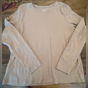 ✨Kim Rogers Soft Beige V-Neck Top